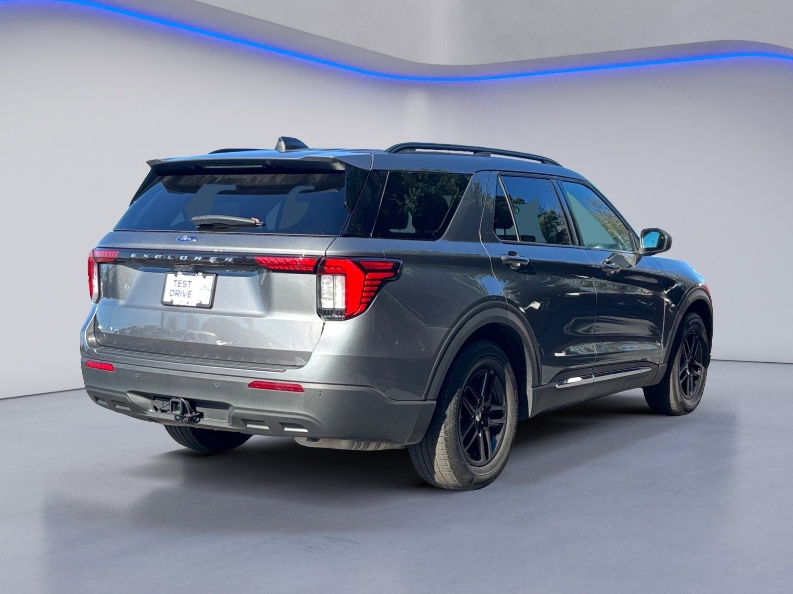 Used 2025 Ford Explorer Active image 9