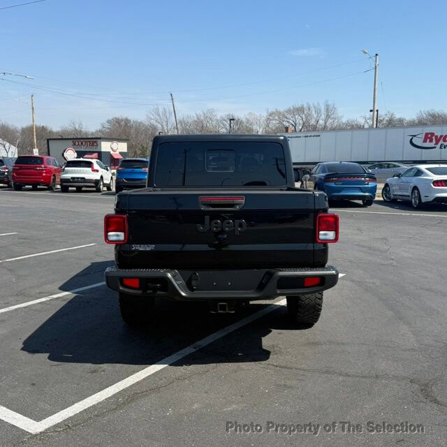 Used 2022 Jeep Gladiator Sport image 18