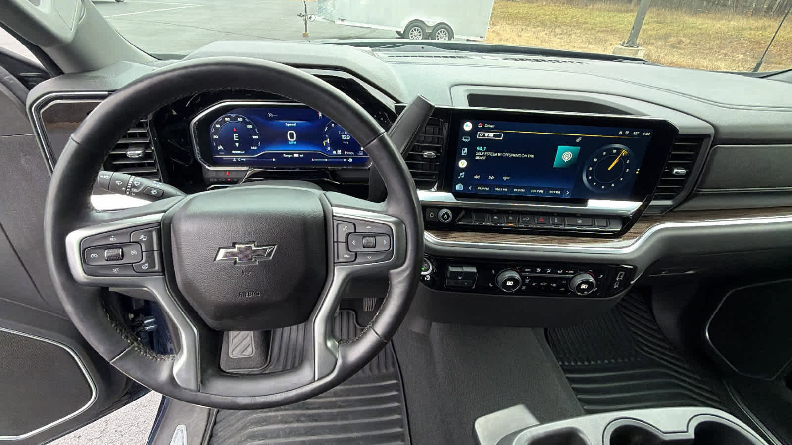 Certified 2022 Chevrolet Silverado 1500 RST image 9