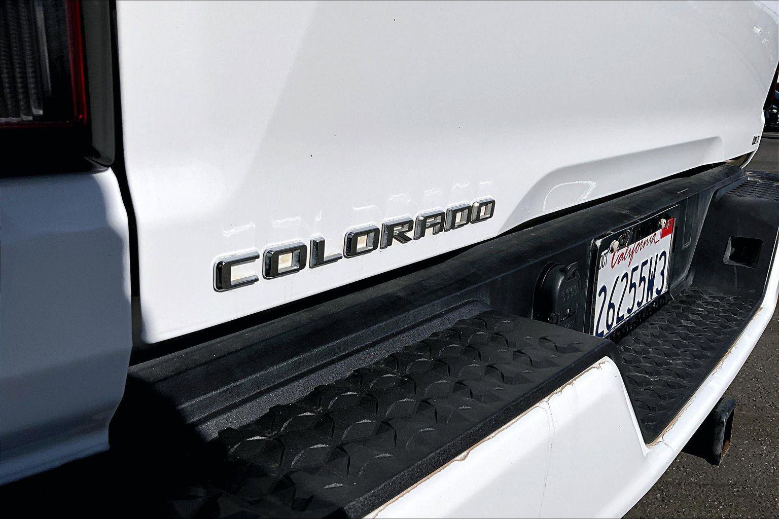 Used 2023 Chevrolet Colorado LT w/ LT Convenience Package image 8