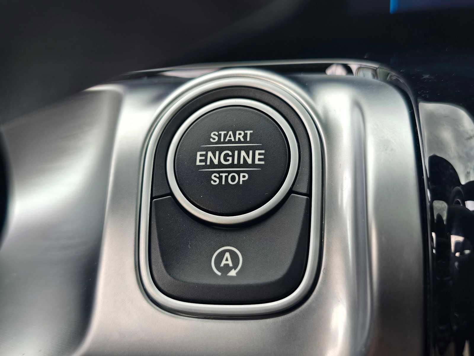 Used 2025 Mercedes-Benz GLB 35 AMG 4MATIC image 37