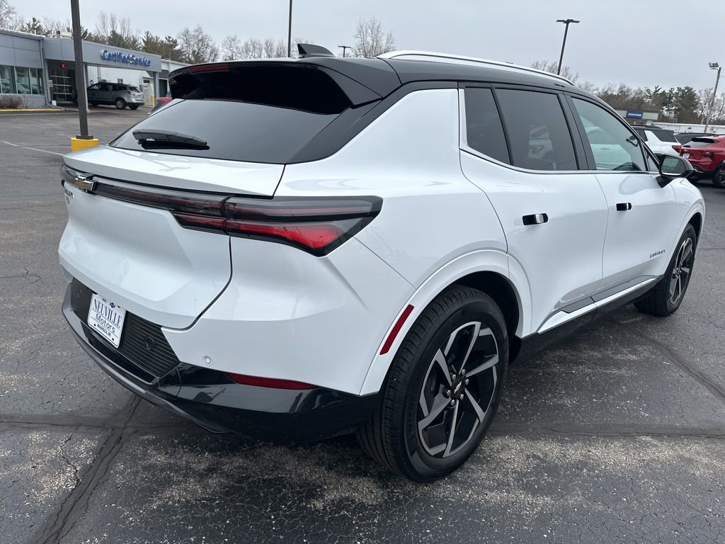 Used 2025 Chevrolet Equinox EV LT image 3