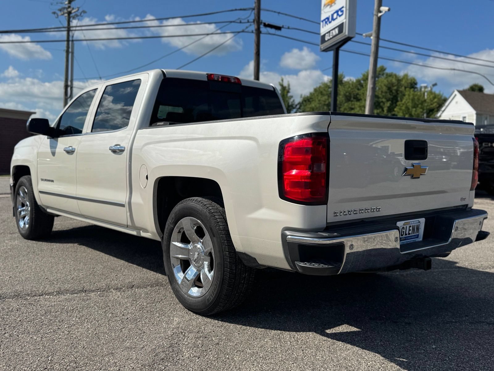 Used 2015 Chevrolet Silverado 1500 LTZ w/ LTZ Plus Package AWD/4WD image 4
