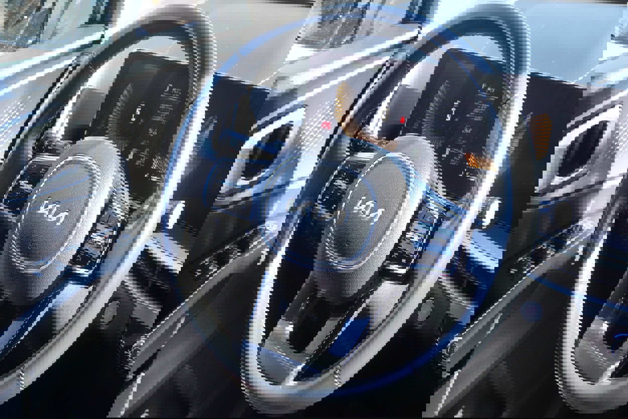 Used 2024 Kia Sorento S image 30