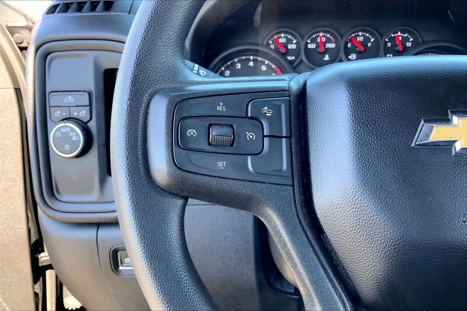 Used 2025 Chevrolet Silverado 1500 Custom RWD image 23