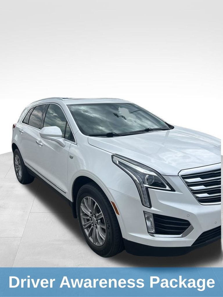 Used 2017 Cadillac XT5 Luxury w/ Driver Awareness Package image 9