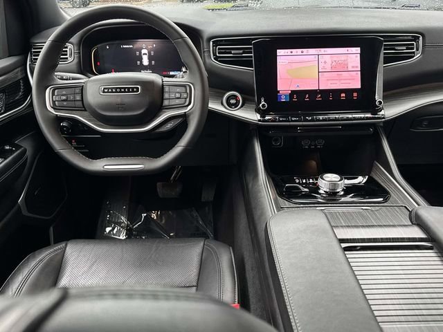 Used 2024 Jeep Wagoneer Series II w/ Flexible Seating Group AWD/4WD image 16