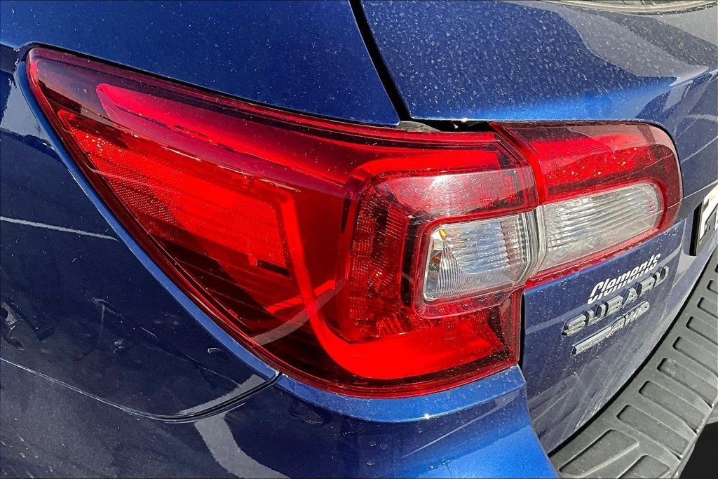 Used 2017 Subaru Outback 3.6R Limited AWD/4WD image 23