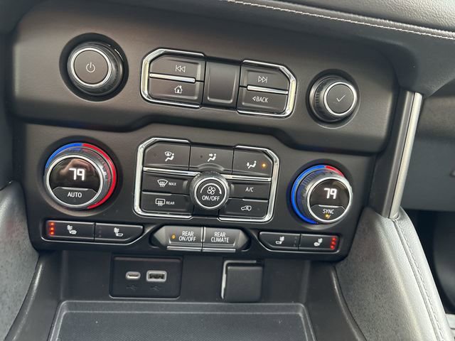 Used 2021 Chevrolet Tahoe Z71 w/ Luxury Package image 21