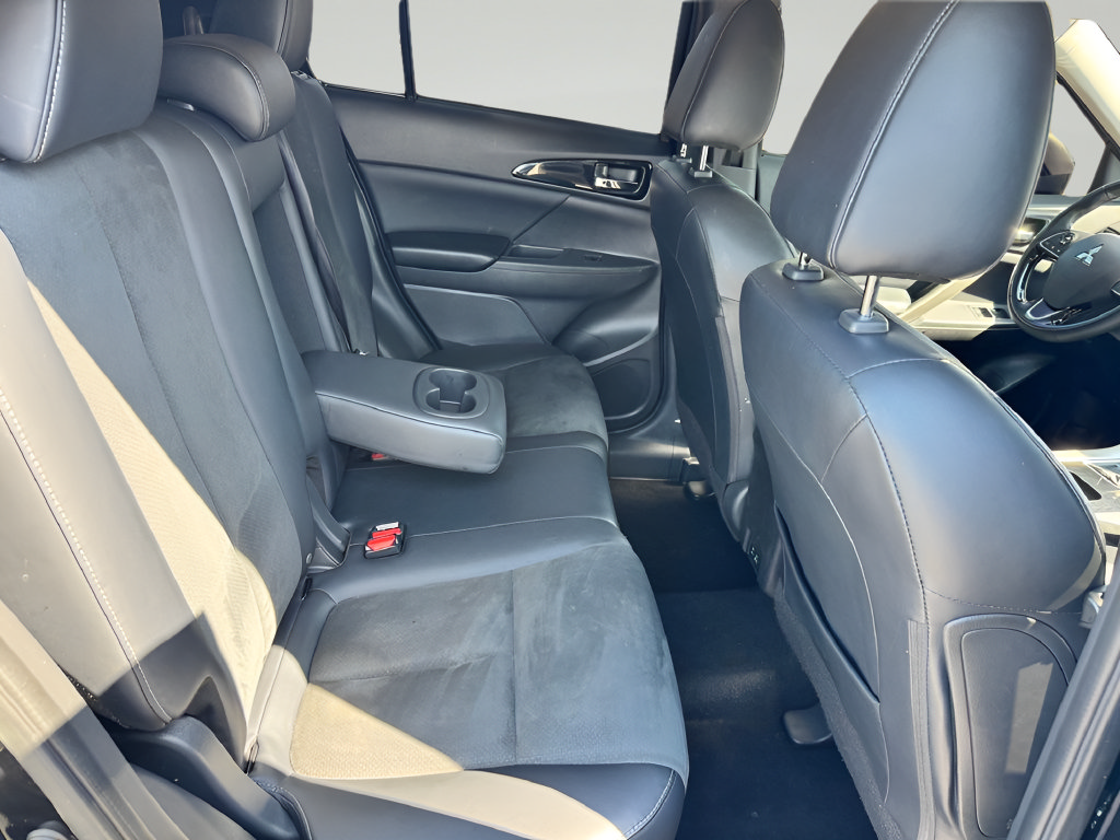 Used 2024 Mitsubishi Eclipse Cross SE AWD/4WD image 31