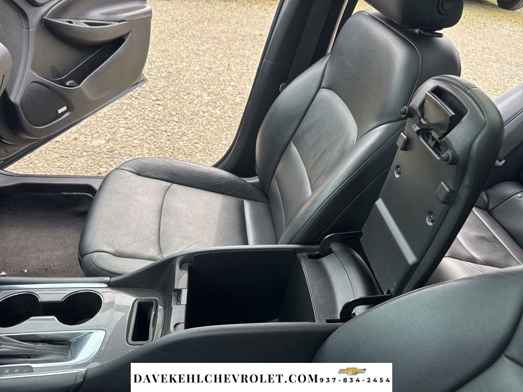 Used 2017 Chevrolet Malibu LT w/ Leather Package FWD image 20