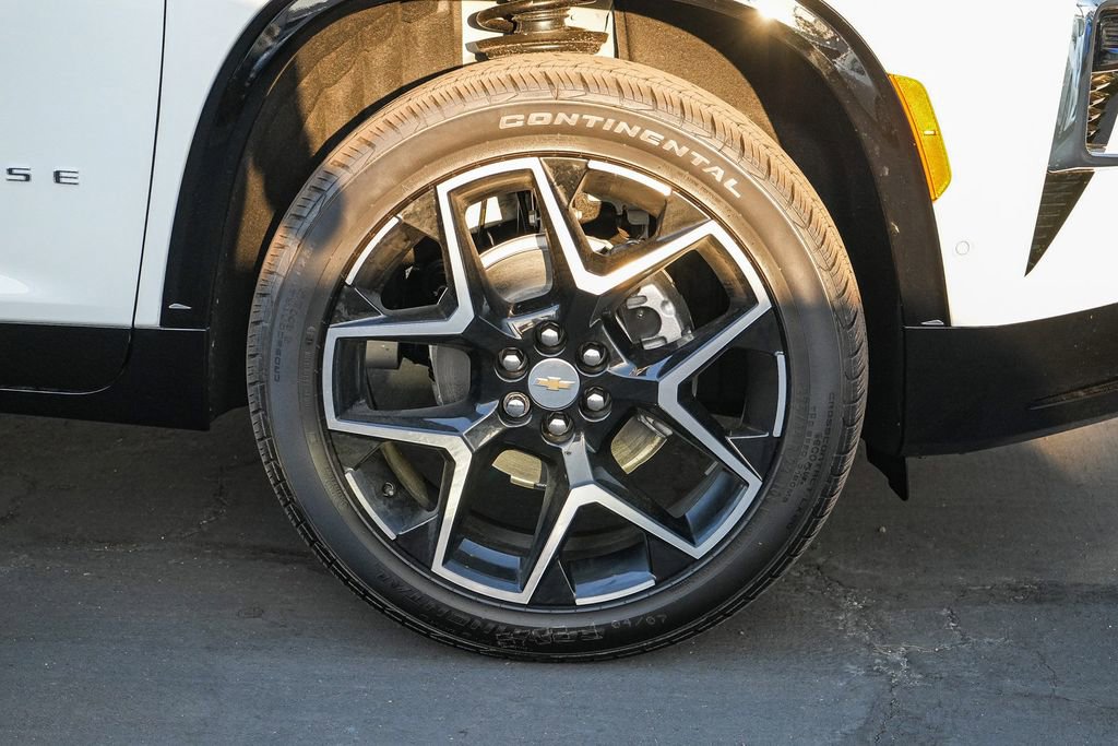 New 2026 Chevrolet Traverse High Country FWD image 11