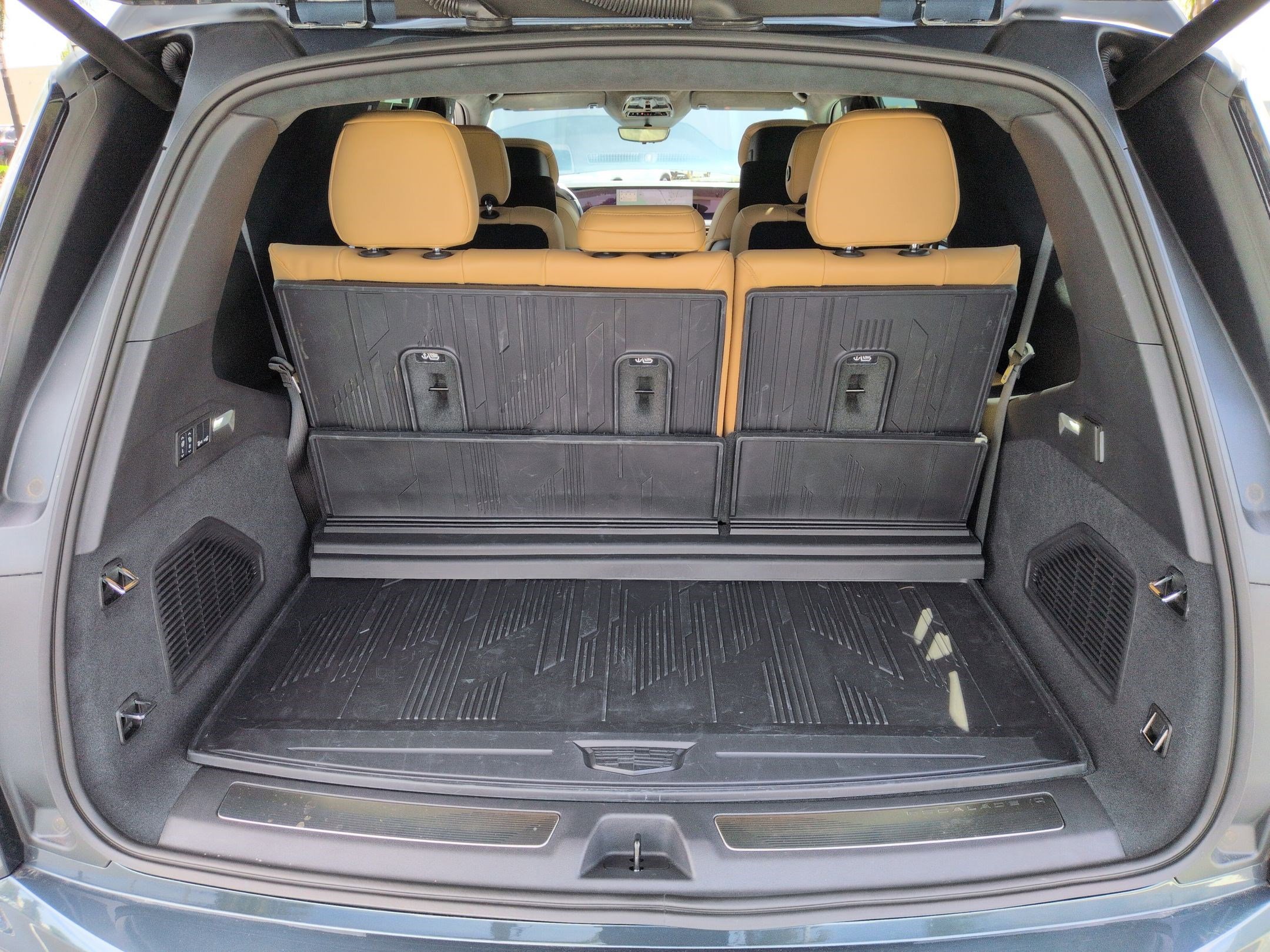 Used 2026 Cadillac Escalade IQL Sport 2 AWD/4WD image 33