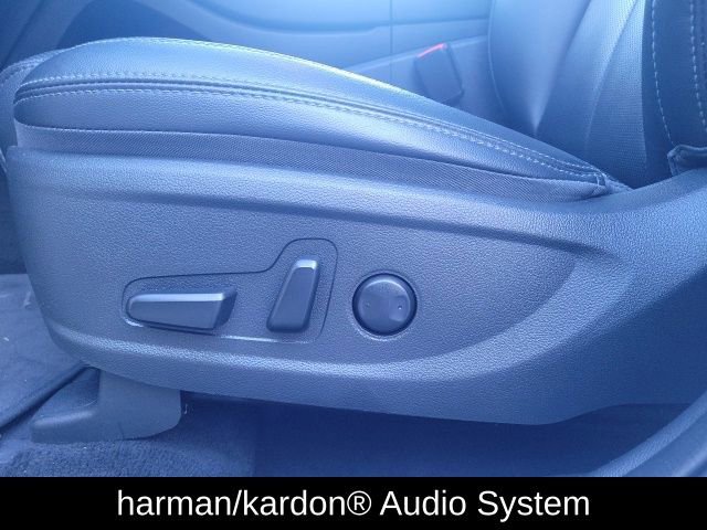 Used 2023 Hyundai Santa Fe SEL w/ Premium Package image 11