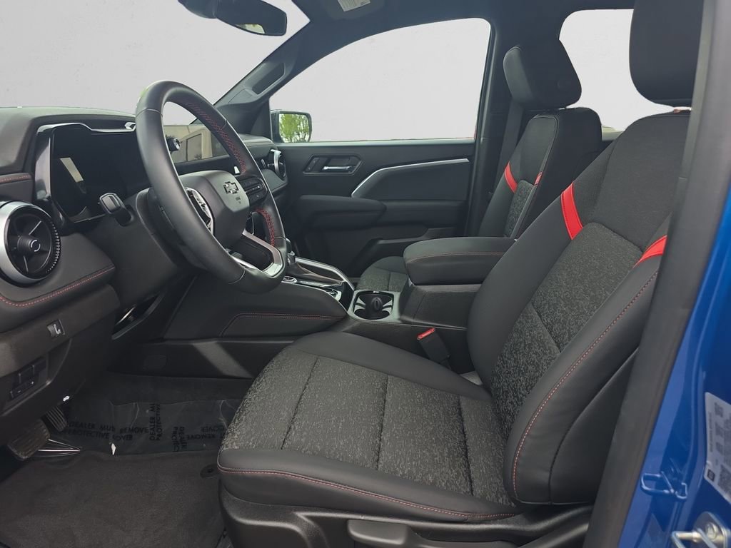 Used 2023 Chevrolet Colorado Z71 w/ Advanced Trailering Package AWD/4WD image 11