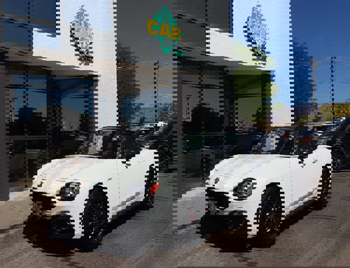 Used 2017 FIAT 124 Spider Abarth image 5