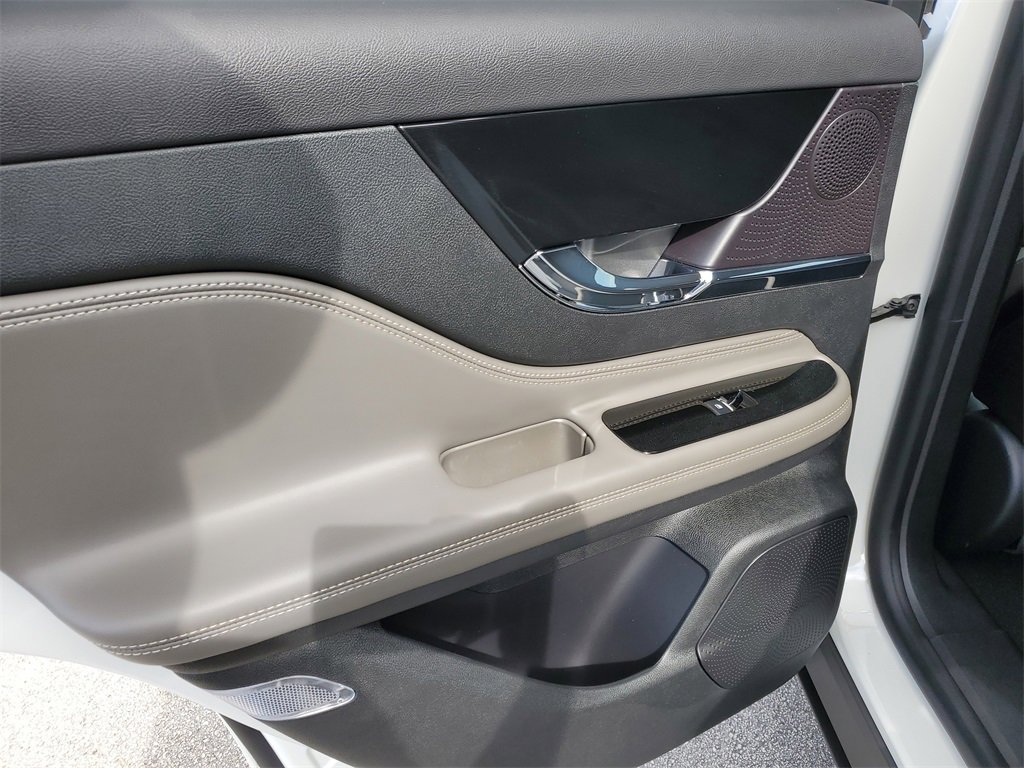 New 2026 Lincoln Corsair Grand Touring image 8