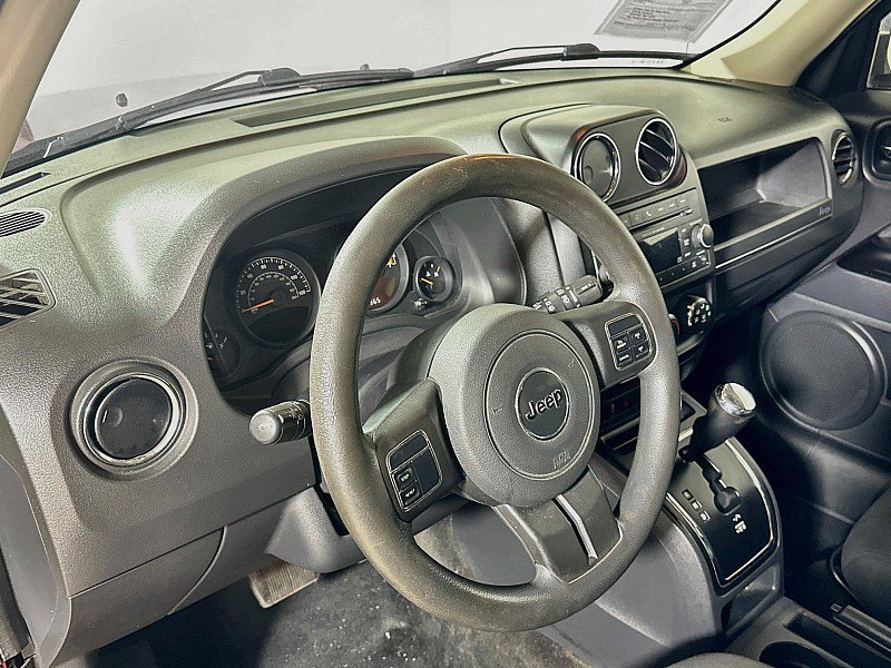 Used 2014 Jeep Patriot Sport w/ Power Value Group FWD image 9