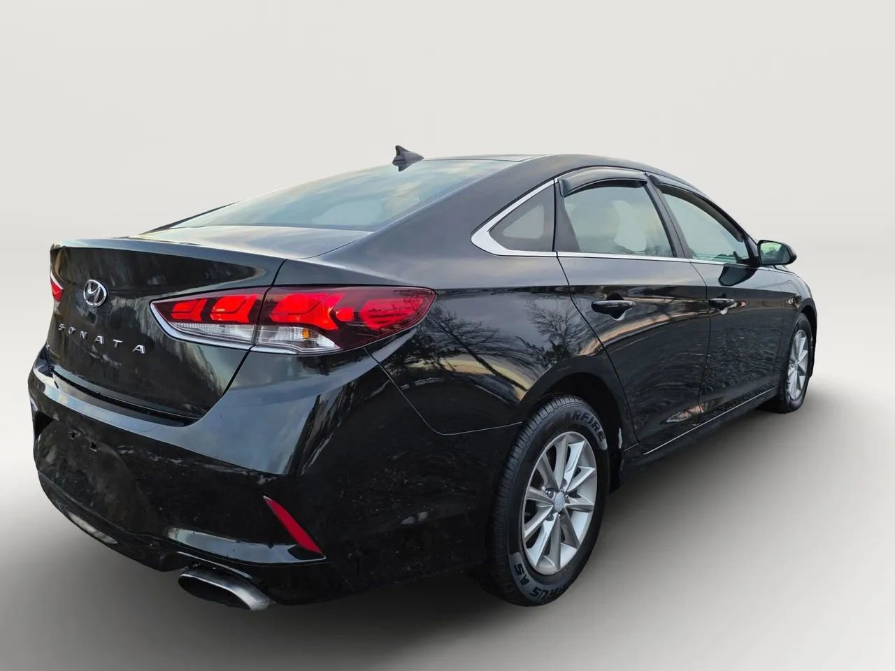 Used 2019 Hyundai Sonata SE w/ Cargo Package FWD image 6