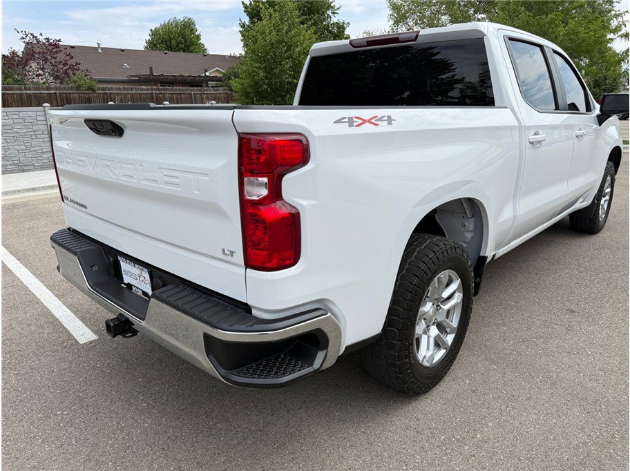Used 2023 Chevrolet Silverado 1500 LT AWD/4WD image 45
