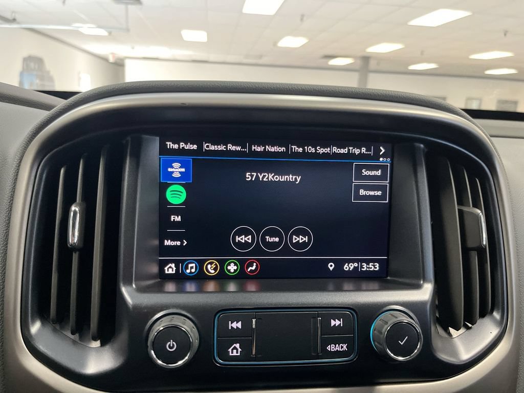 Used 2022 Chevrolet Colorado Z71 AWD/4WD image 19