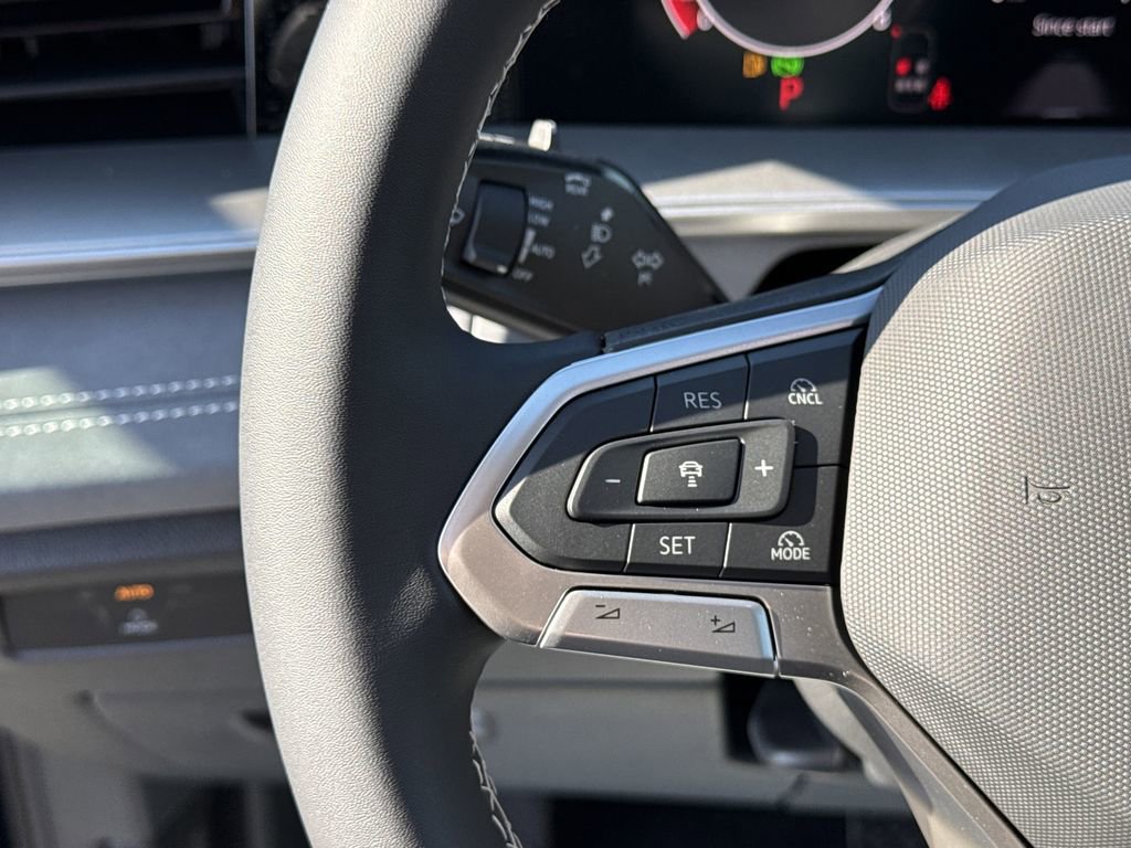 New 2026 Volkswagen Tiguan SE image 27