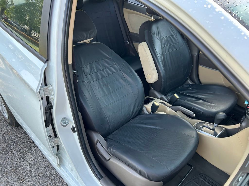 Used 2014 Hyundai Accent GLS image 14