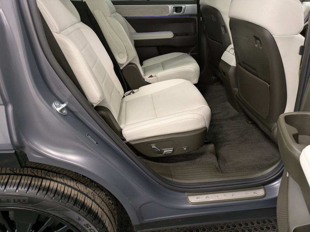 Used 2025 Hyundai Santa Fe Calligraphy AWD/4WD image 25