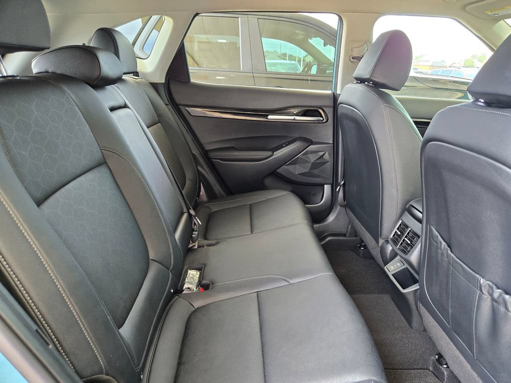 Used 2026 Kia Seltos EX FWD image 24