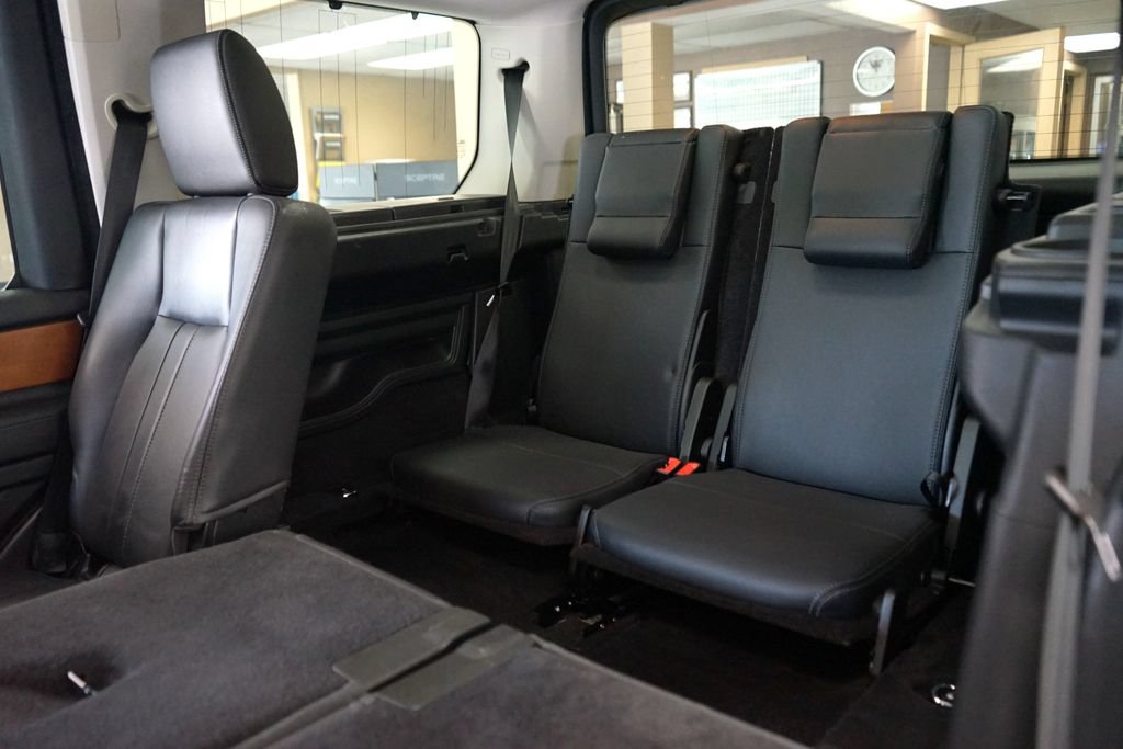 Used 2015 Land Rover LR4 HSE AWD/4WD image 16
