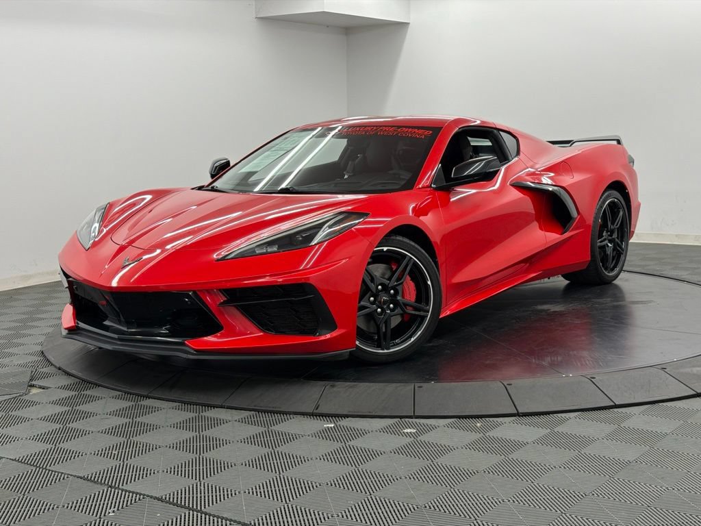Used 2021 Chevrolet Corvette Stingray Premium Cpe w/ Z51 Performance Package RWD image 3