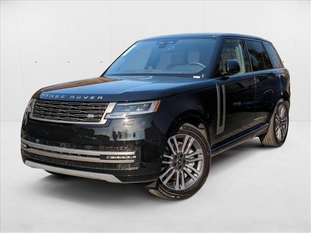 New 2025 Land Rover Range Rover SE