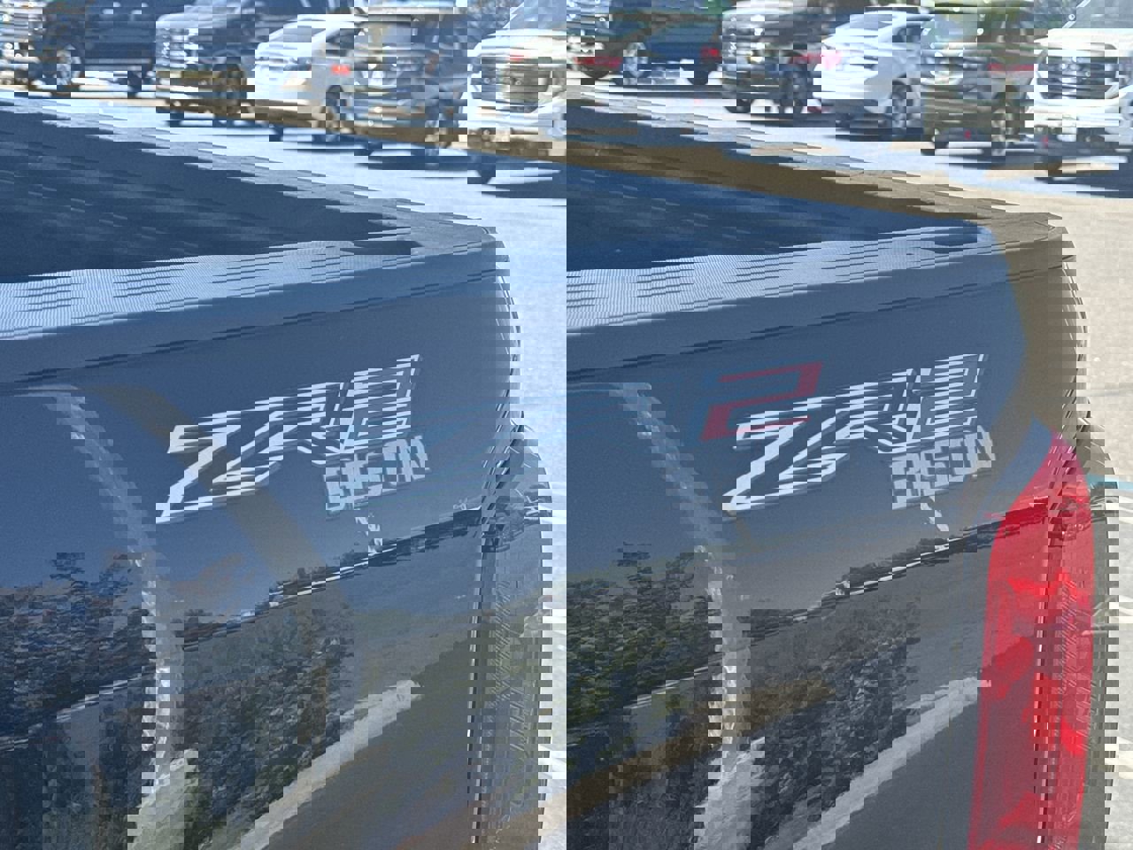 Used 2021 Chevrolet Colorado ZR2 w/ Colorado ZR2 Bison Edition image 27