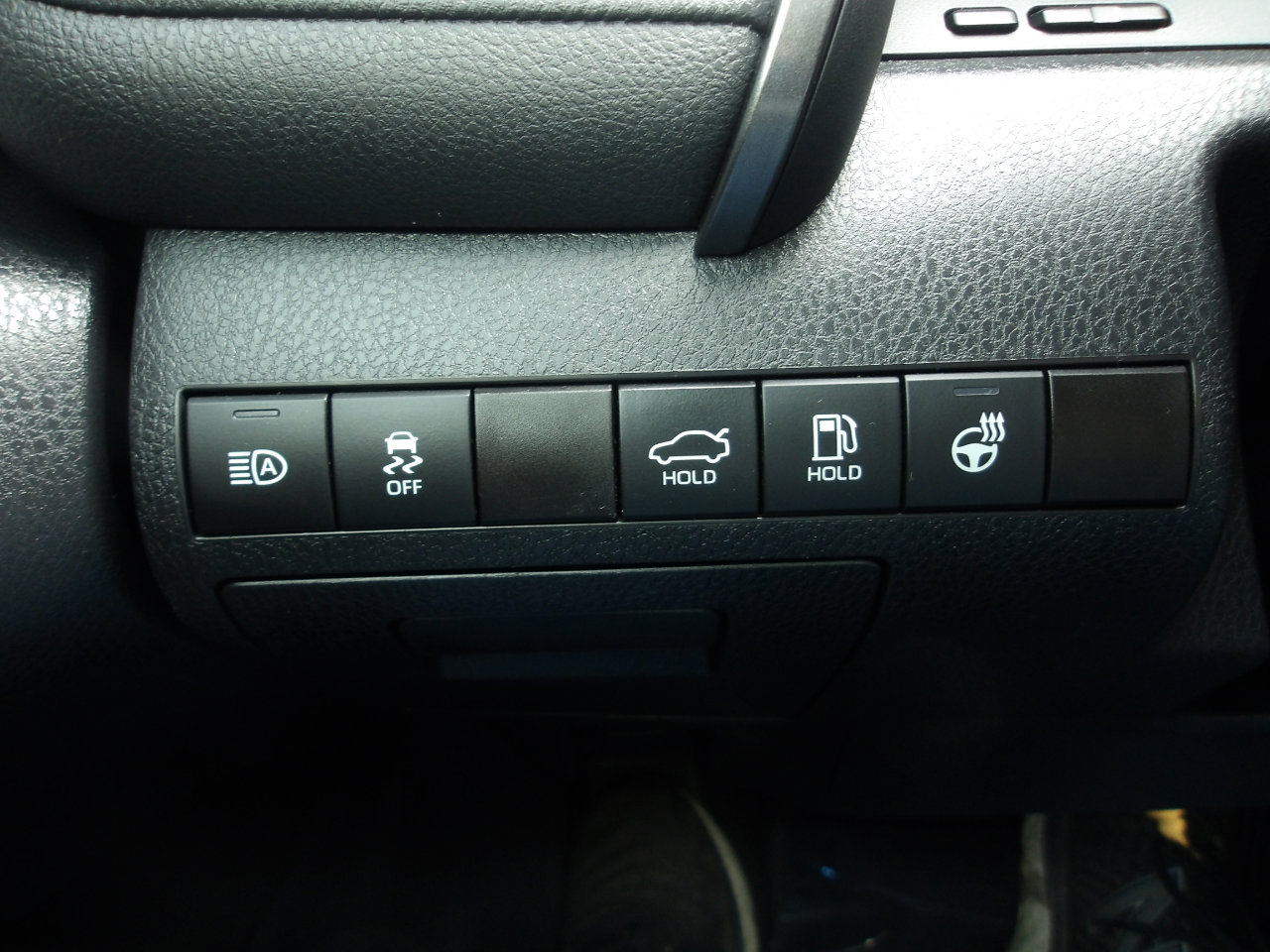 Used 2021 Toyota Camry XSE image 21