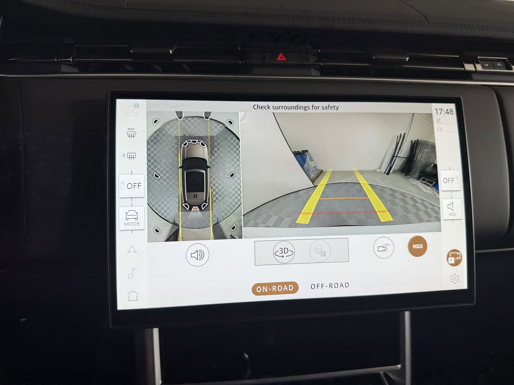 New 2025 Land Rover Range Rover SE image 22