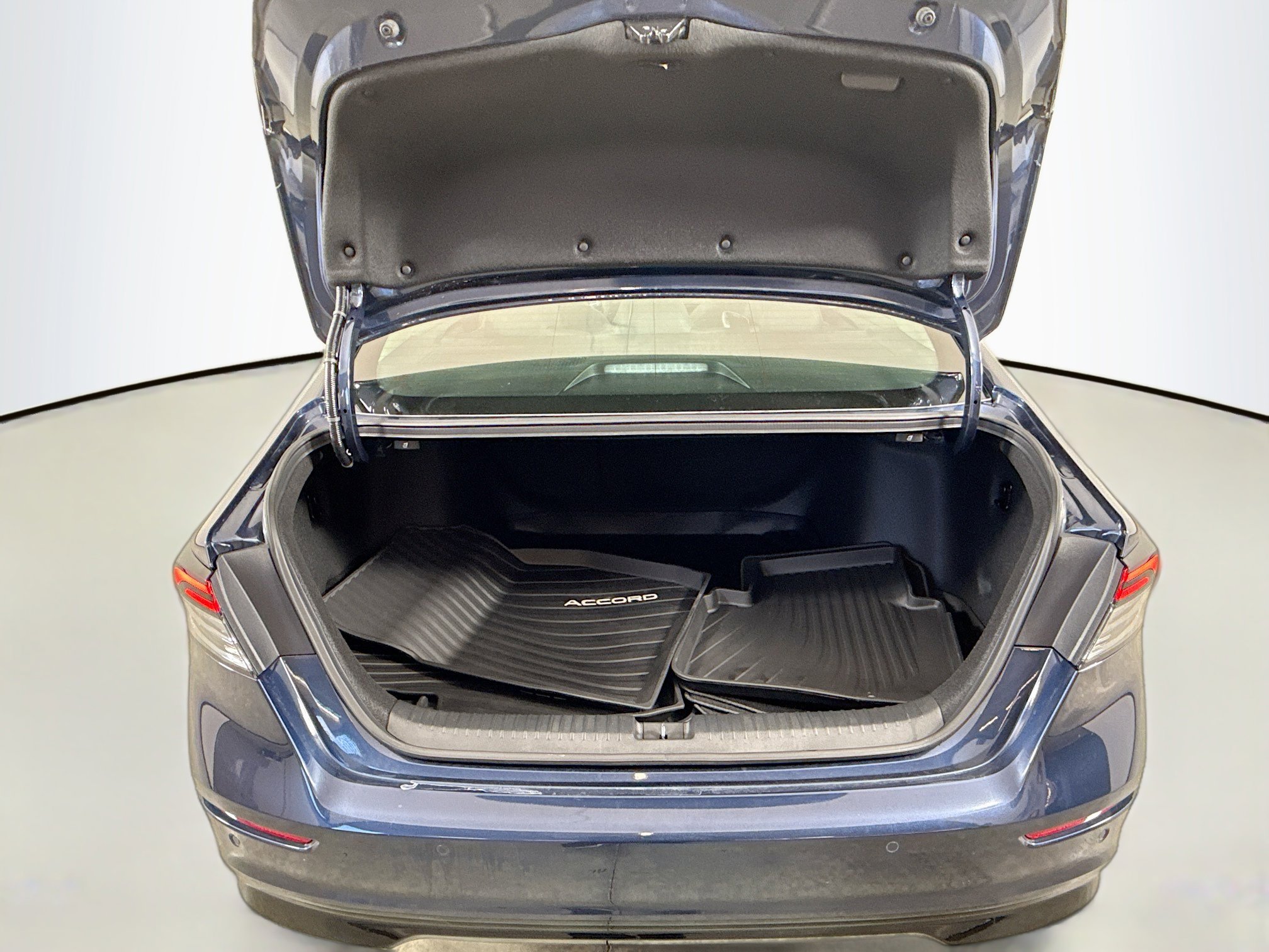 Used 2025 Honda Accord Touring image 23