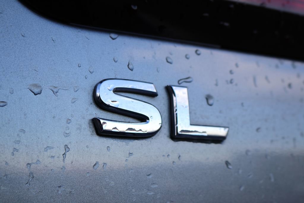 Used 2024 Nissan Armada SL image 15