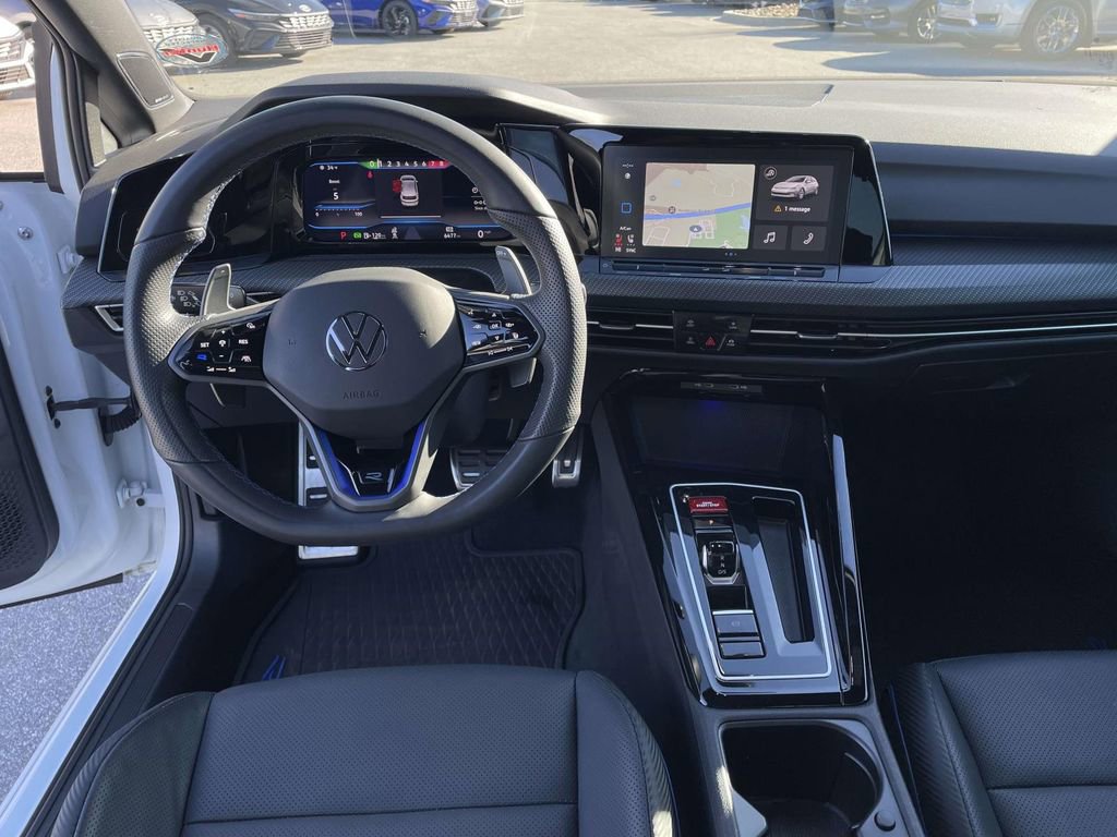 Used 2024 Volkswagen Golf R image 4
