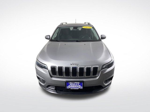Used 2019 Jeep Cherokee Latitude w/ Cold Weather Group FWD image 13