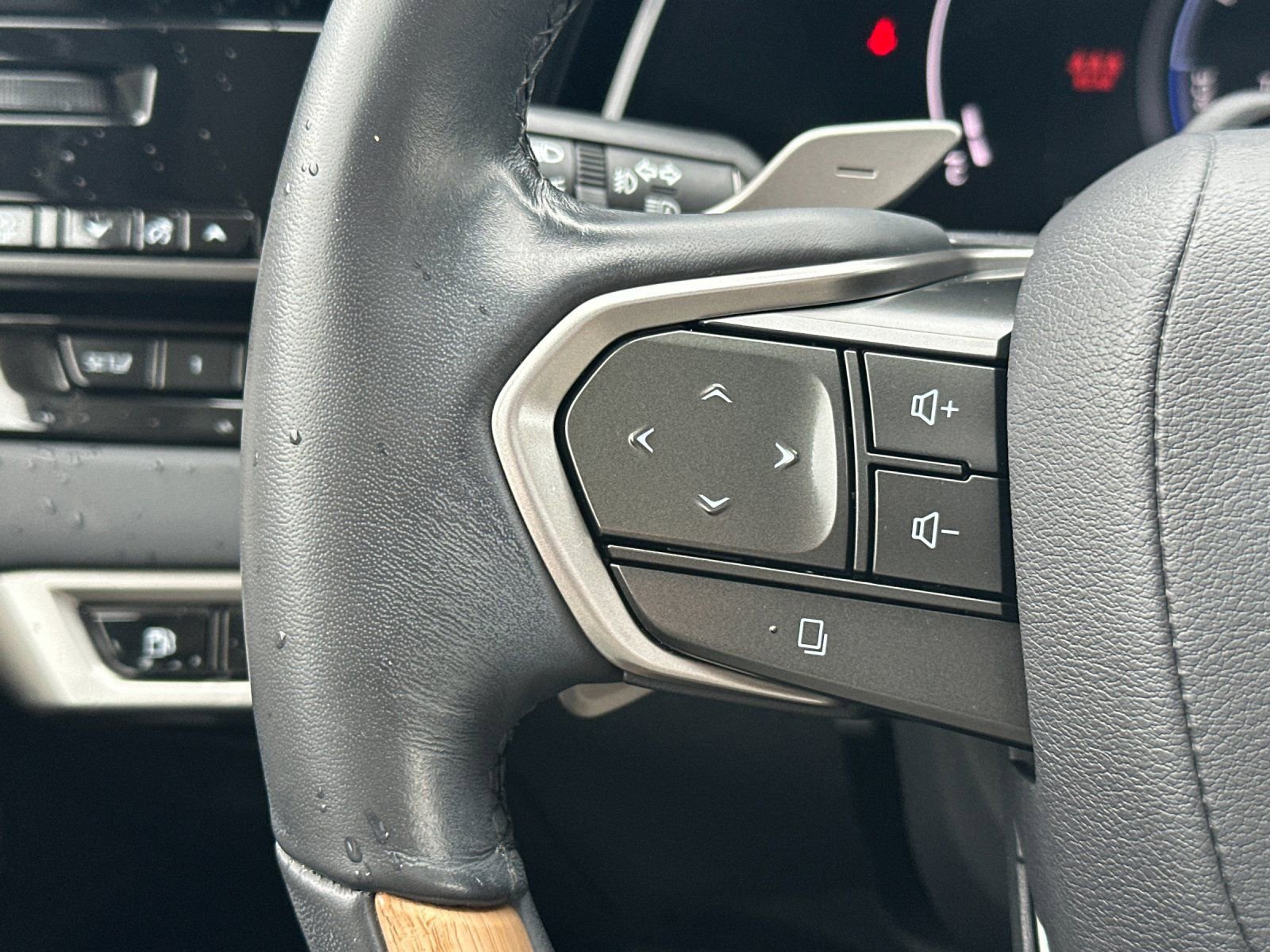 Used 2024 Lexus RX 350 w/ Convenience Package image 24