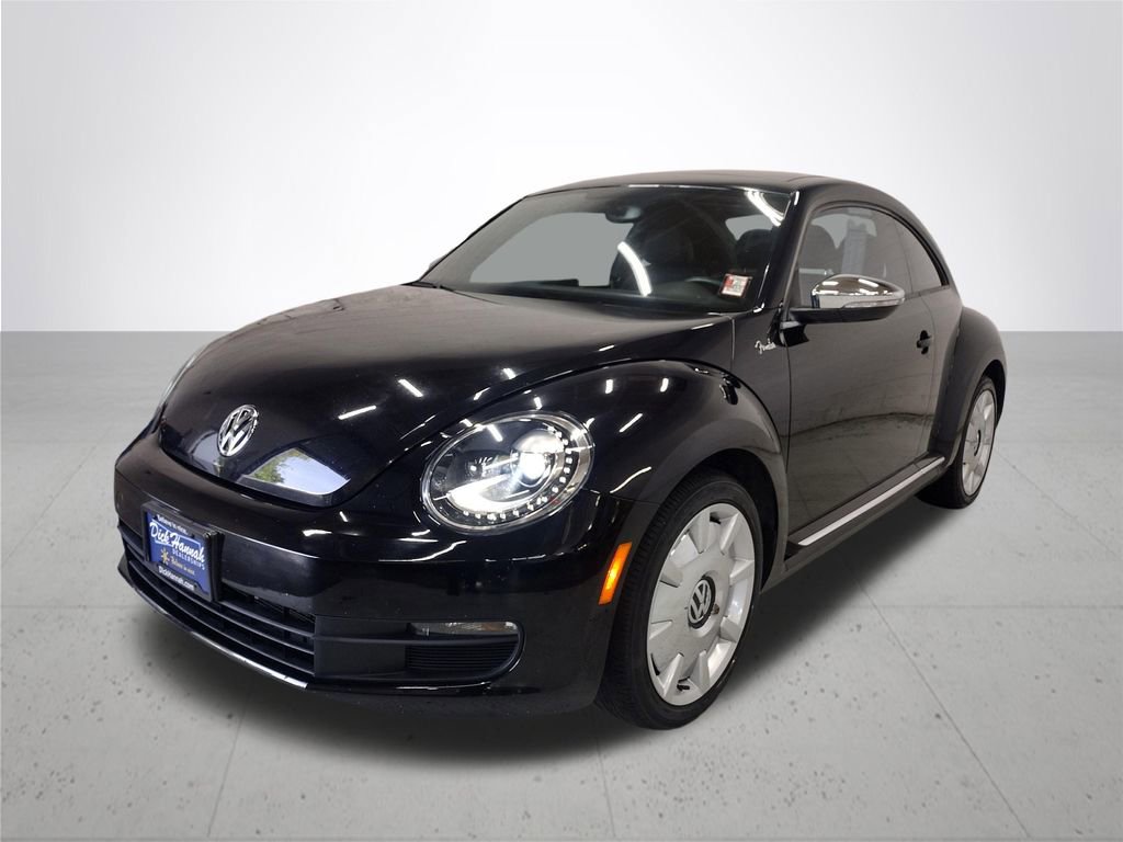 Used 2013 Volkswagen Beetle 2.5 Fender FWD image 2