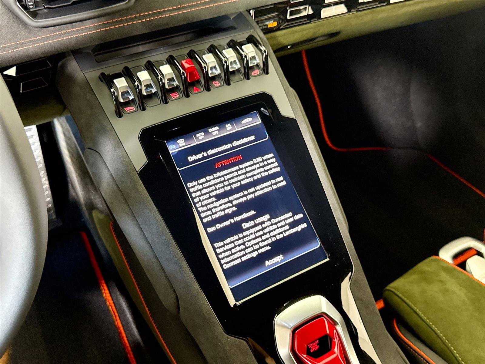 Used 2024 Lamborghini Huracan Sterrato AWD/4WD image 18