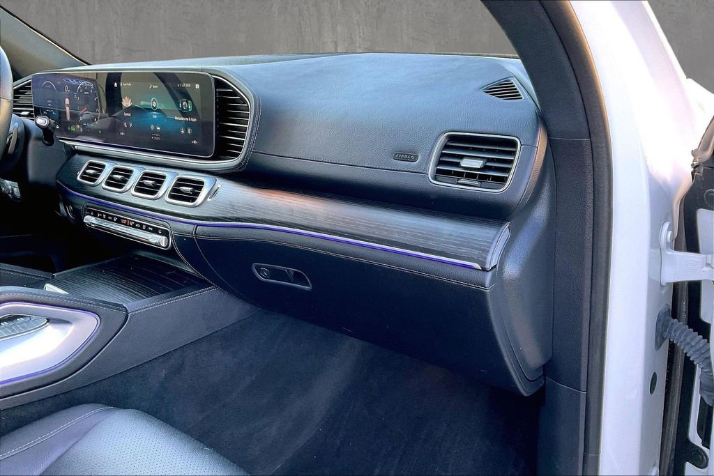 Used 2022 Mercedes-Benz GLS 450 4MATIC image 26