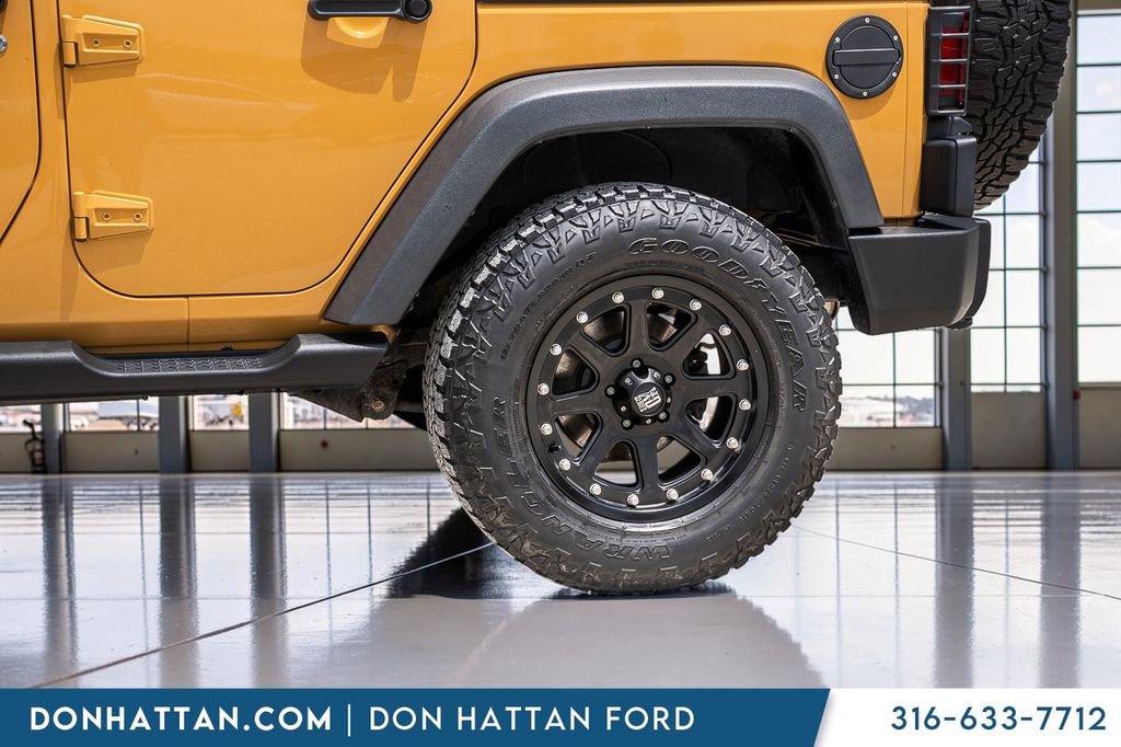 Used 2013 Jeep Wrangler Unlimited Sport AWD/4WD image 35