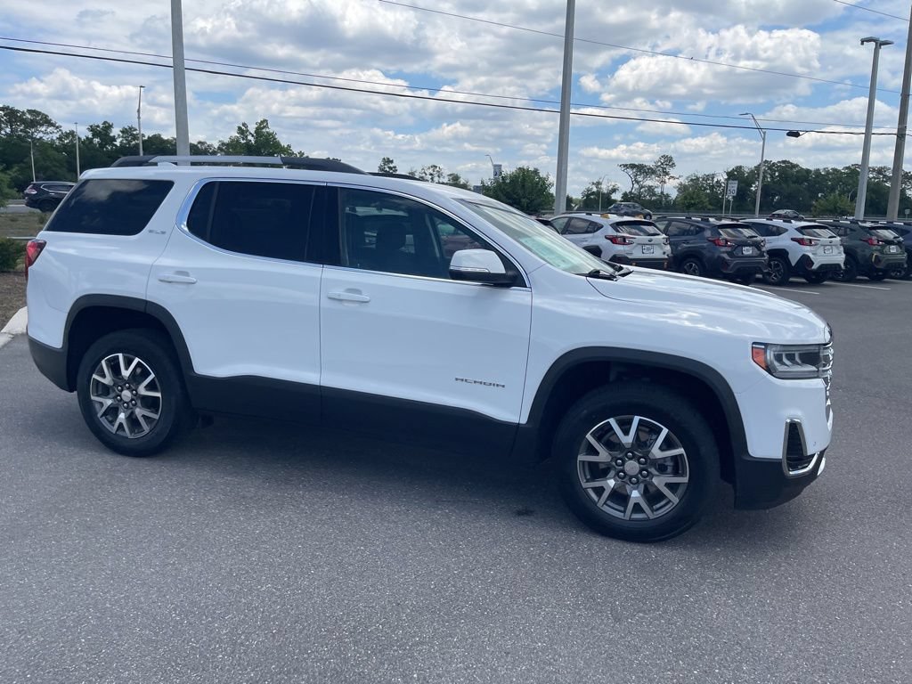 Used 2022 GMC Acadia SLE w/ Driver Convenience Package FWD image 4