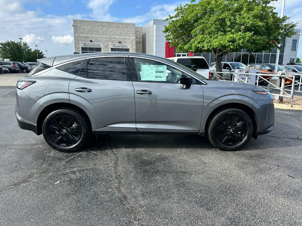 Used 2026 Nissan Murano SV AWD/4WD image 2