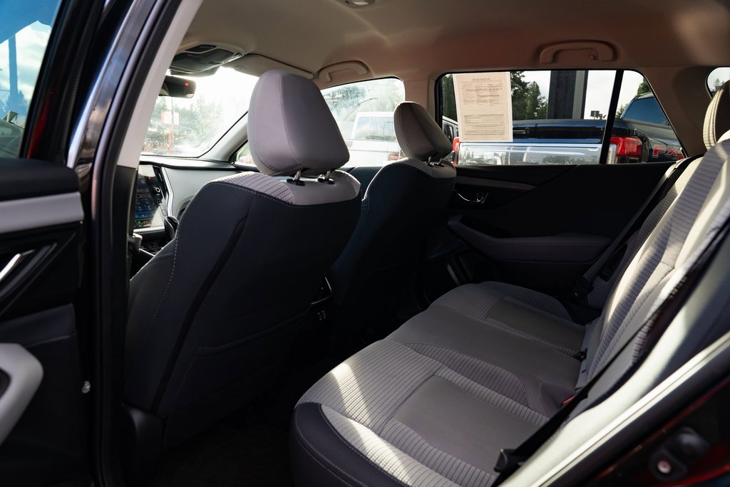 Used 2024 Subaru Outback Premium image 19