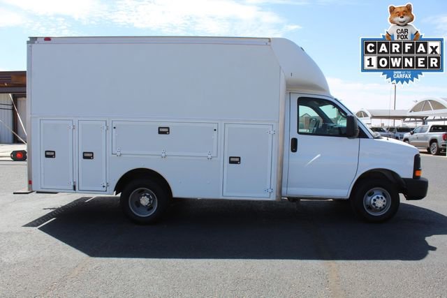 Used 2014 Chevrolet Express 3500 image 2