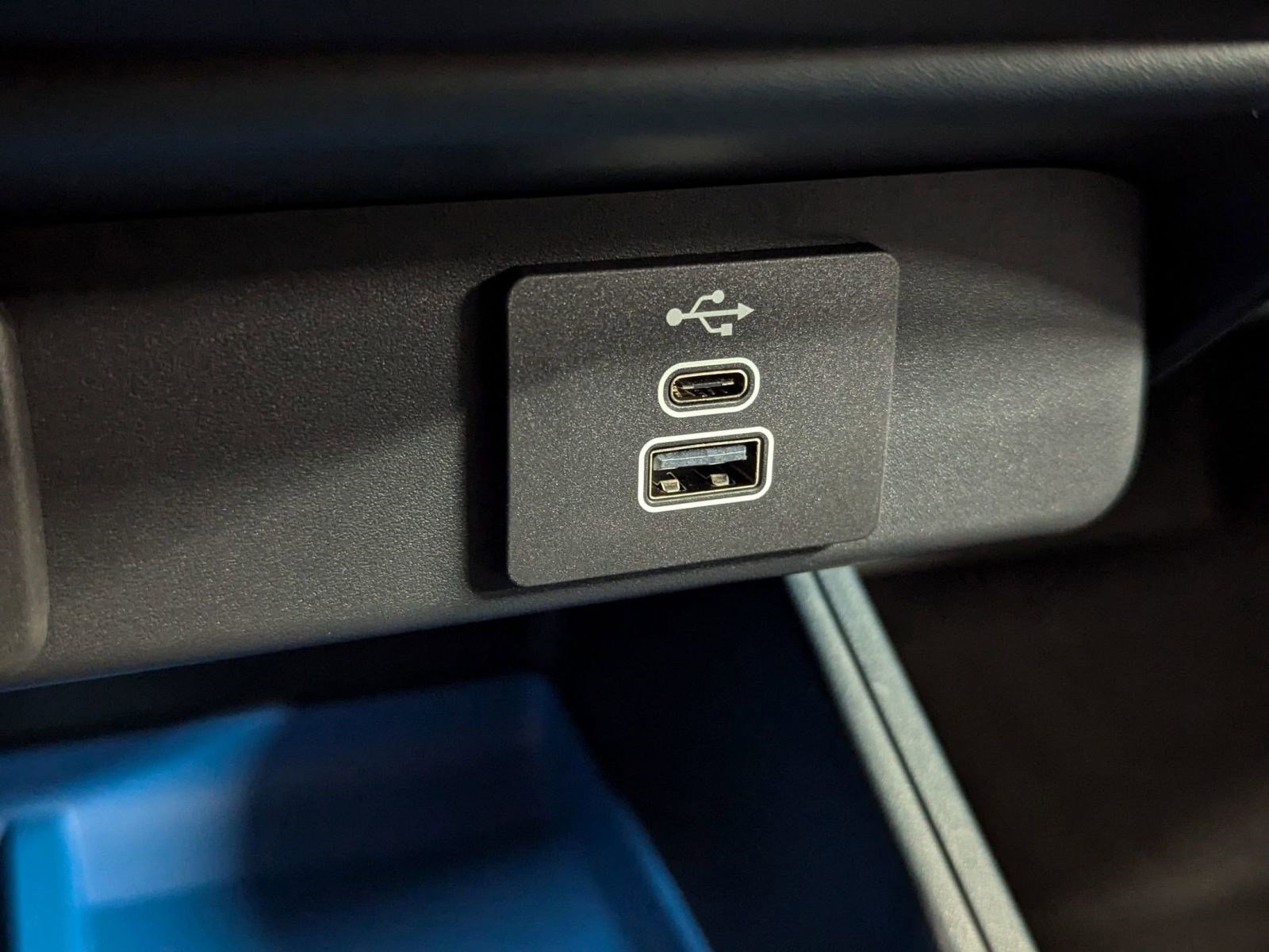 New 2025 Ford Maverick XLT w/ XLT Luxury Package image 27