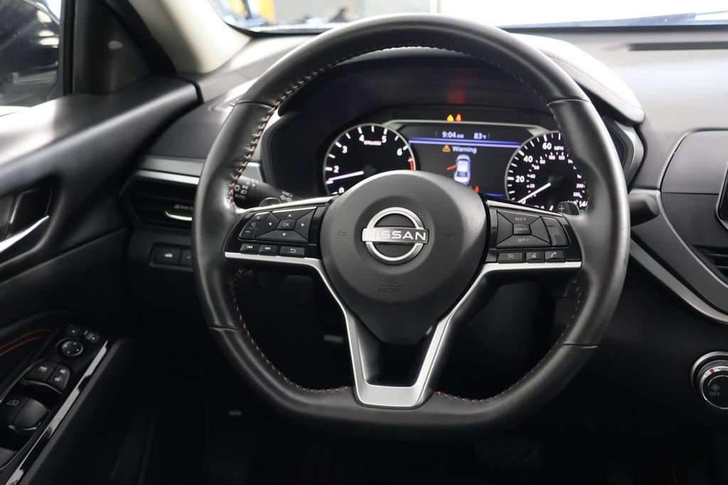 Used 2023 Nissan Altima 2.5 SR AWD/4WD image 10